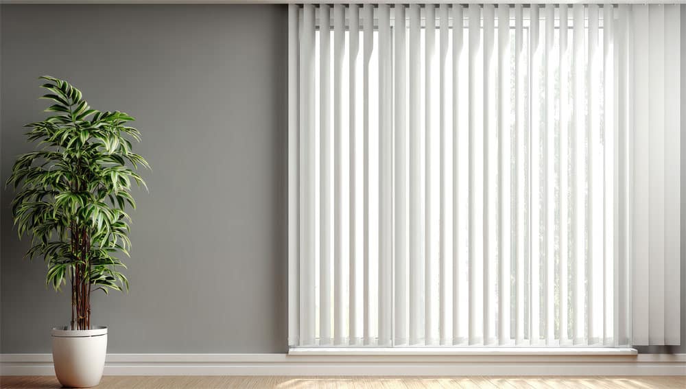 Lamellenvorhang zur Deckenmontage bei dersonnenschutz.de günstig als Classic Line oder Decomatic