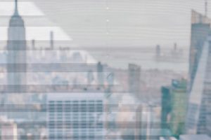 Faltstore mit transparenten Stoff, dient nur als leichter Sichtschutz.