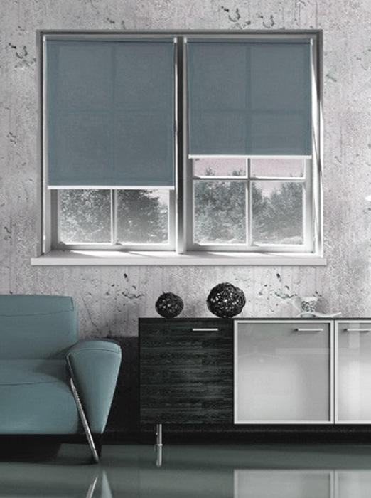 Thermo- und Hitzeschutz fürs Fenster – Thermorollos am Wohnzimmerfenster